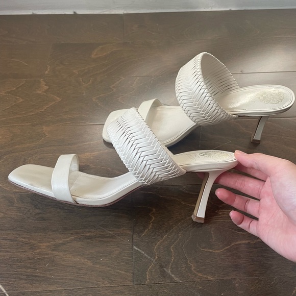 Vince Camuto open toes heels - Picture 2 of 4